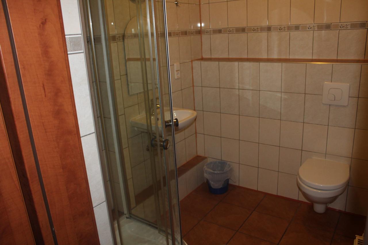 Zagroda Agroturystyczna Wiecha Mieroszow Esterno foto