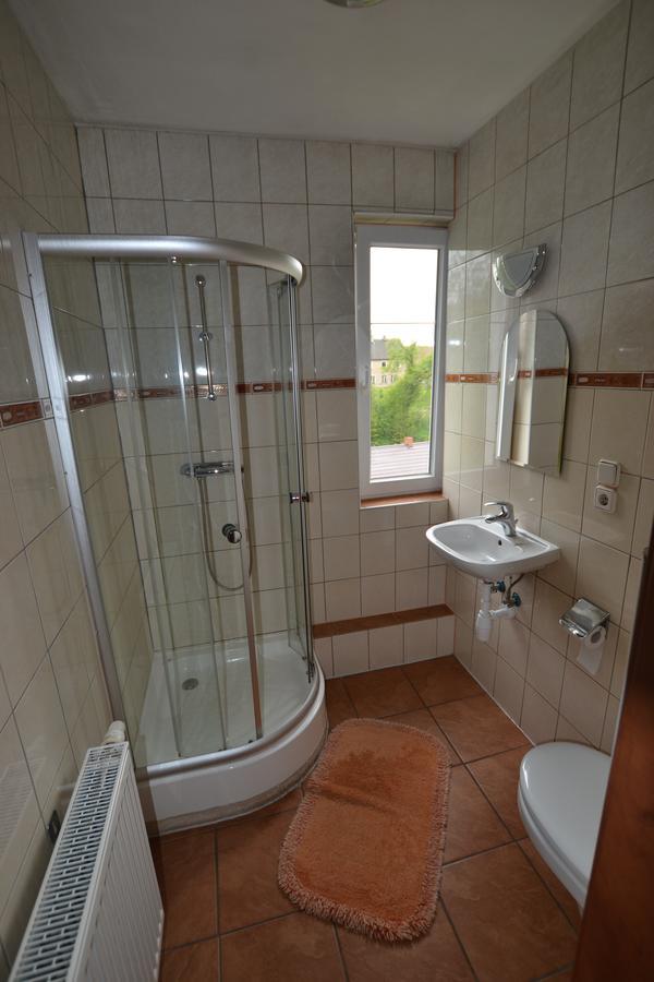Zagroda Agroturystyczna Wiecha Mieroszow Esterno foto