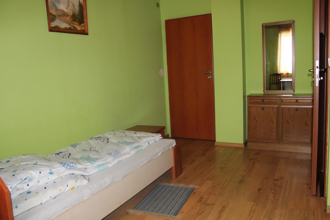 Zagroda Agroturystyczna Wiecha Mieroszow Esterno foto